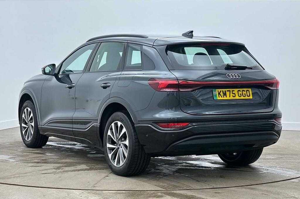 Audi Q6 E-Tron Q6 Suv Sport E-tron 185,00 Kw Grey #3
