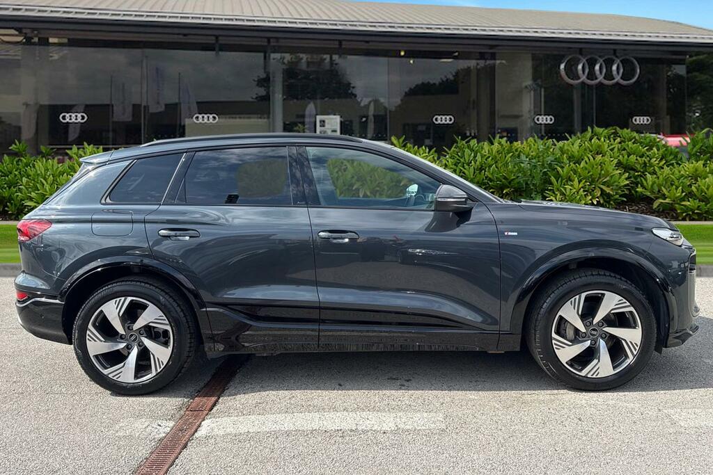 Audi Q6 E-Tron Q6 Suv S Line E-tron 185,00 Kw Grey #3