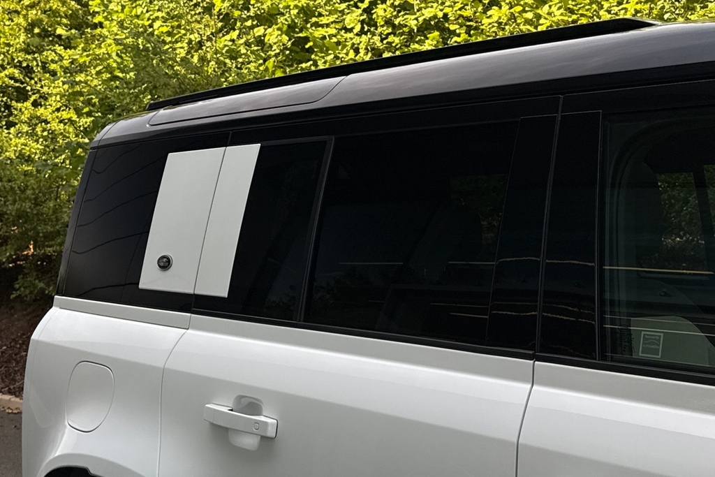 Land Rover Defender 110 Defender X-dynamic Se Phev A Grey #40