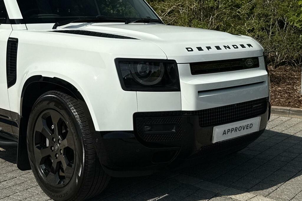 Land Rover Defender 110 Se Brown #46