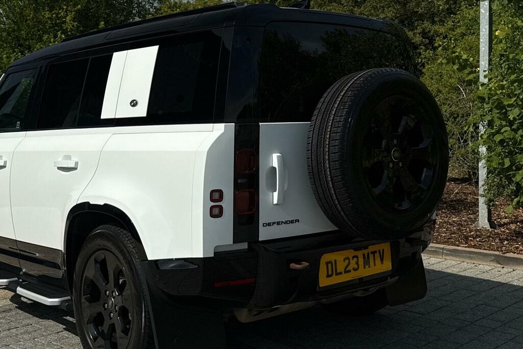 Land Rover Defender 110 Se Brown #52