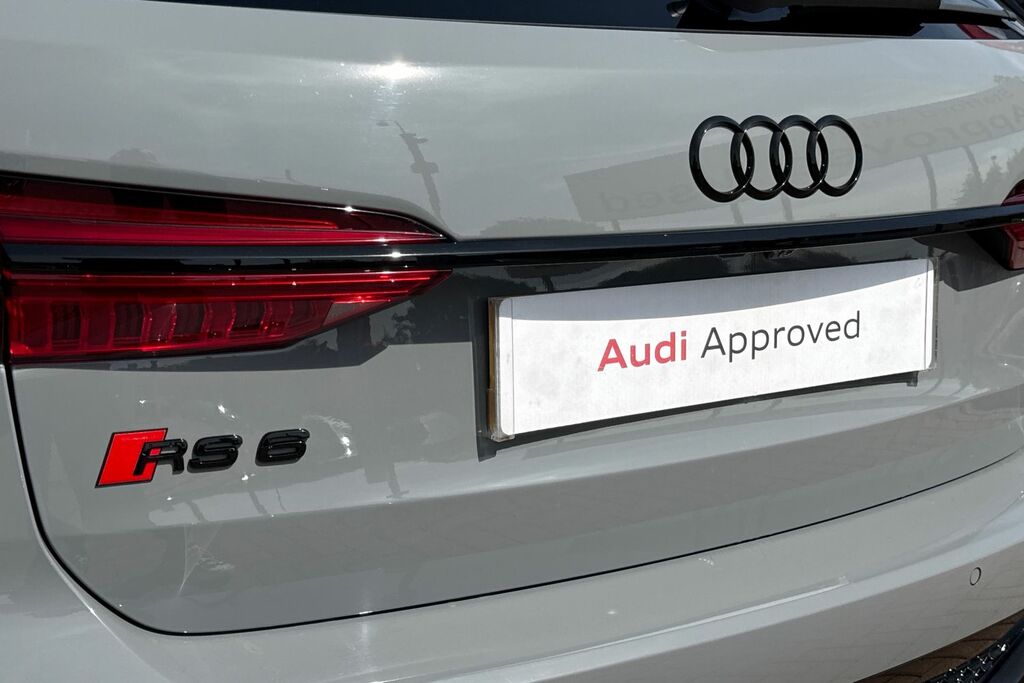 Audi RS6 Avant Rs 6 Avant Carbon Black 600 Ps Tiptronic Red #38