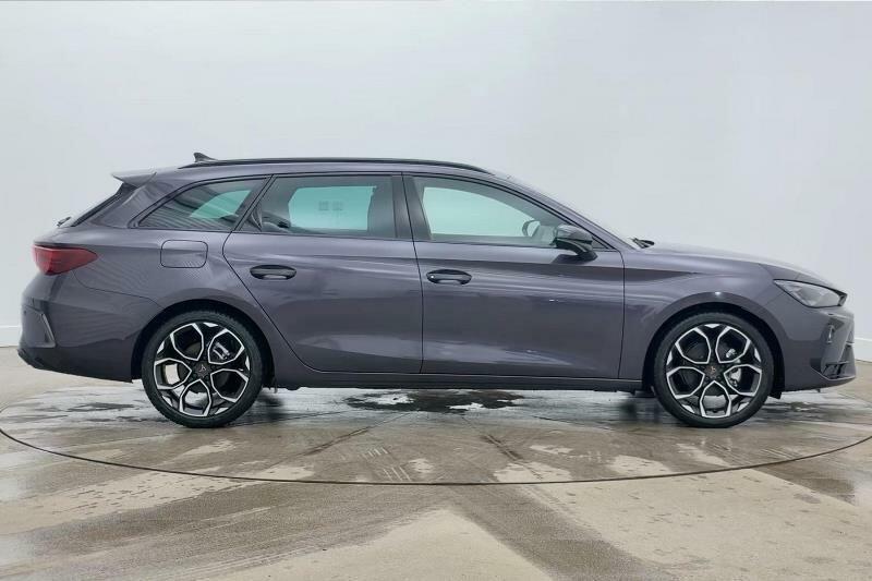 Cupra Leon 1.5 Etsi 150 V2 Dsg Purple #5