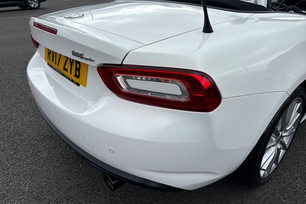 Fiat 124 Spider 1.4 Multiair Lusso - 2017 67 White #31