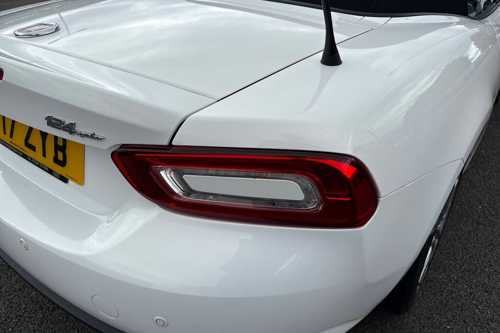 Fiat 124 Spider 1.4 Multiair Lusso - 2017 67 White #15