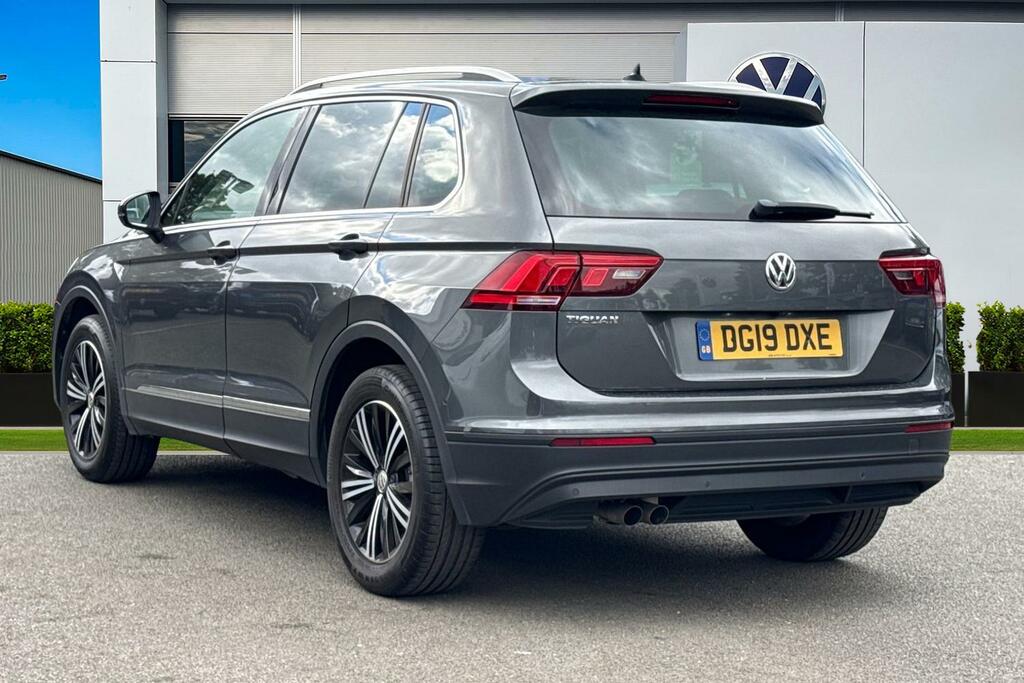 Volkswagen Tiguan 1.5 Tsi Evo 130 Se Nav Vienna Leather, Park Assi Grey #2
