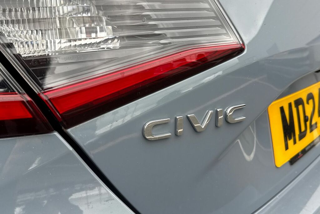 Honda Civic 2.0 Ehev Sport Cvt White #25
