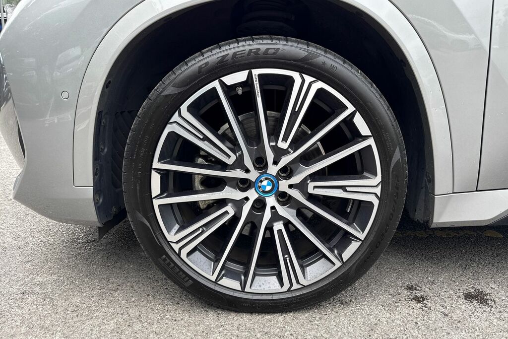 BMW iX1 30 66.5Kwh M Sport Xdrive 11Kw Charger Silver #6