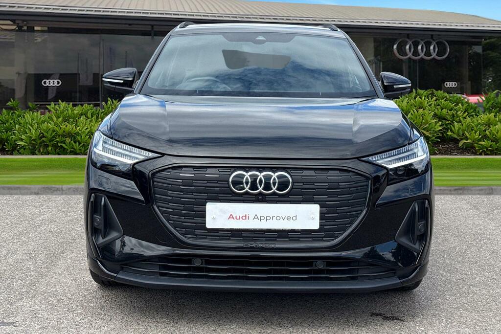 Audi Q4 E Tron Q4 Edition 1 50 E-tron Quattro 220,00 Kw Black #5