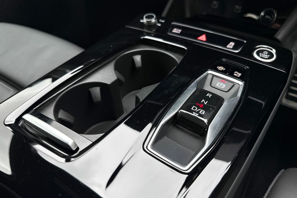 Audi A6 E-tron Sportback Sportback Edition 1 E-tron Performance 270,00 Kw Black #51
