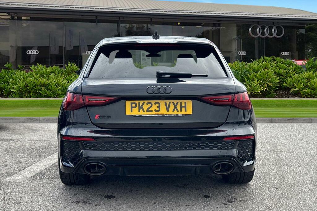 Audi RS3 Rs 3 Sportback Vorsprung 400 Ps S Tronic Black #4