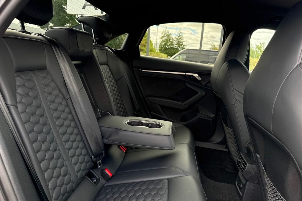 Audi RS3 Rs 3 Sportback Carbon Black 400 Ps S Tronic Black #42