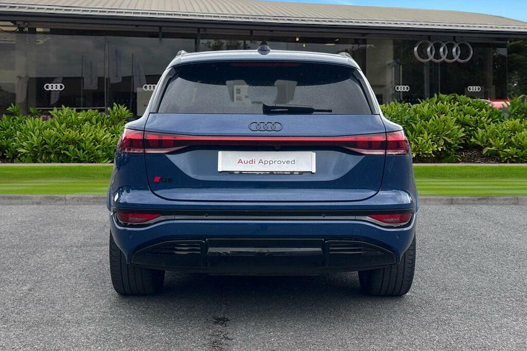 Audi Q6 E-Tron Q6 Suv Launch Edition E-tron Quattro 285,00 Kw Blue #4