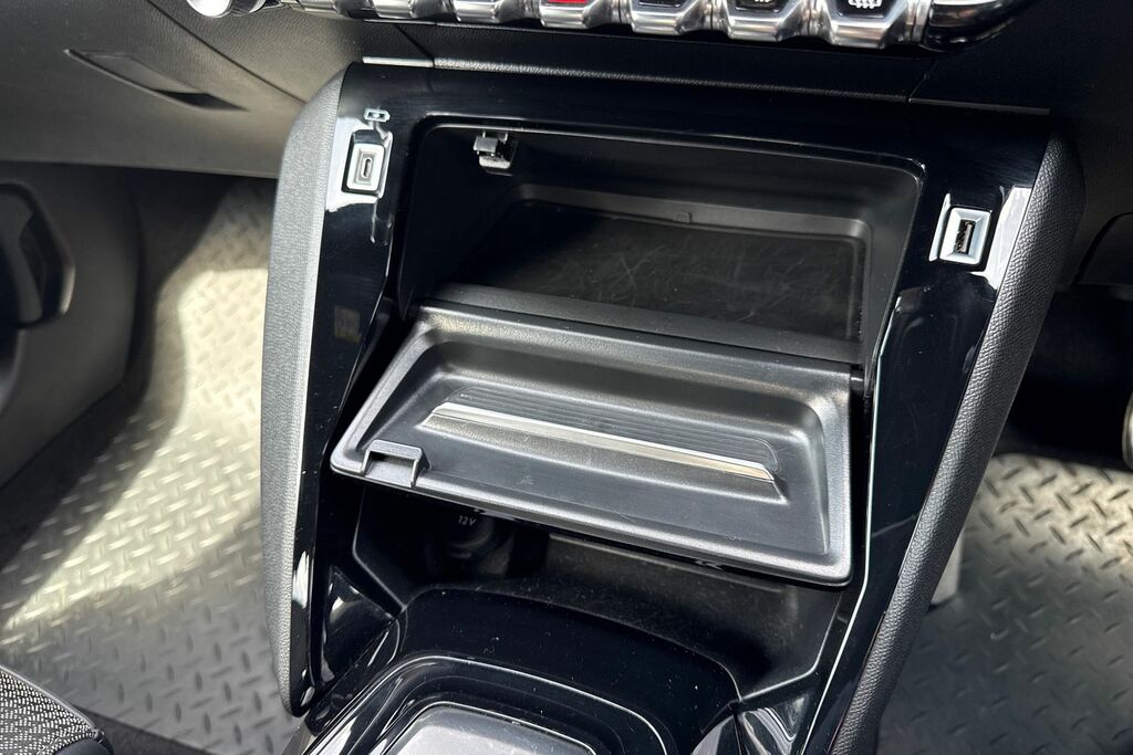 Peugeot e-2008 50Kwh Gt  #59
