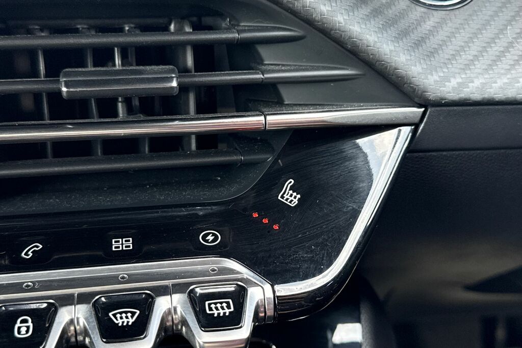 Peugeot e-2008 50Kwh Gt  #57