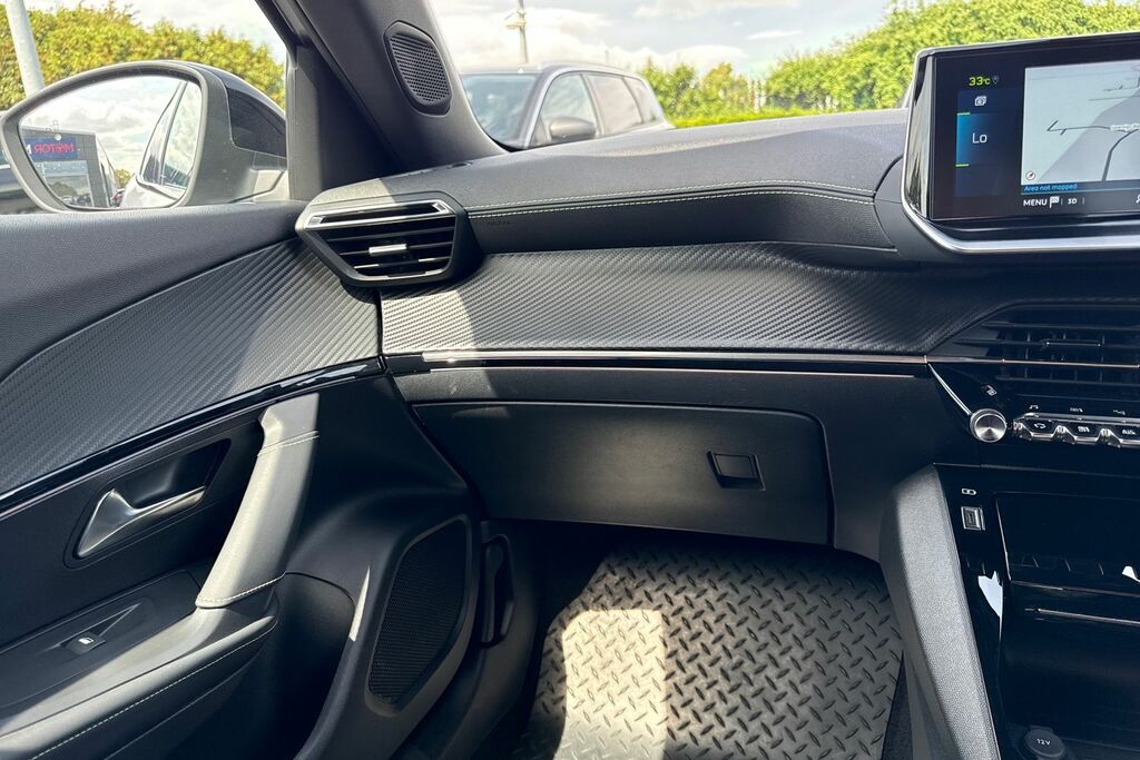 Peugeot e-2008 50Kwh Gt  #14