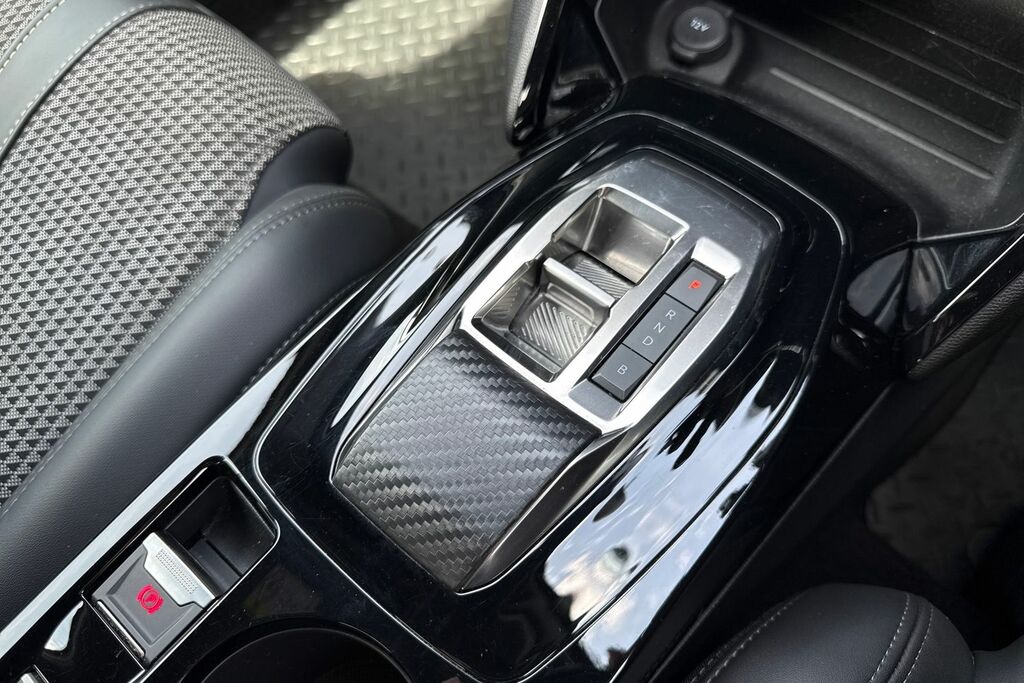 Peugeot e-2008 50Kwh Gt  #19