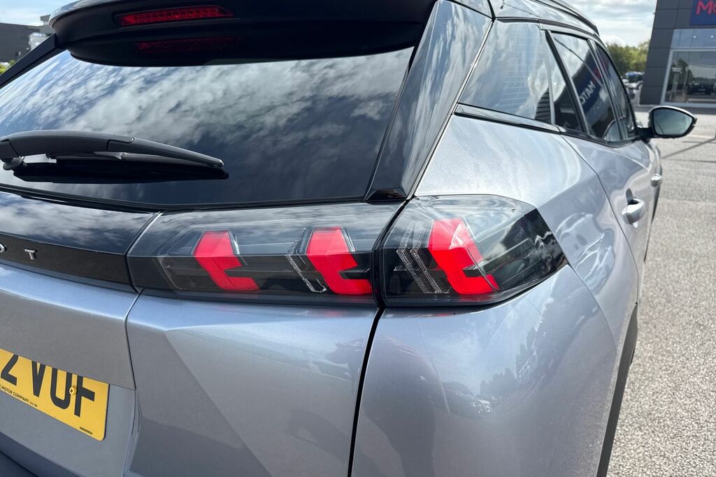 Peugeot e-2008 50Kwh Gt  #15