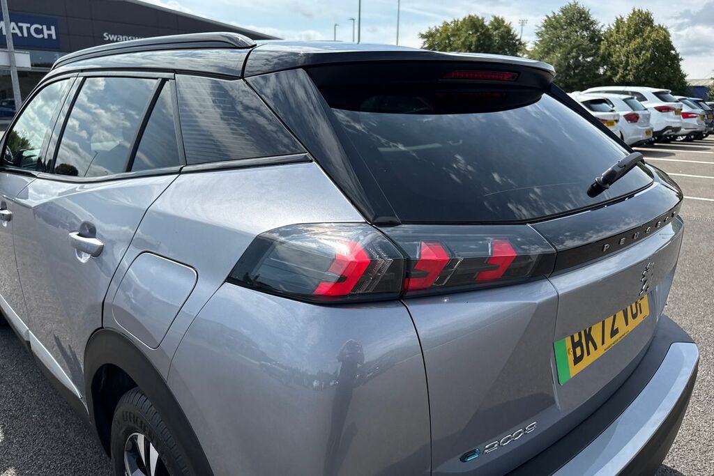 Peugeot e-2008 50Kwh Gt  #30