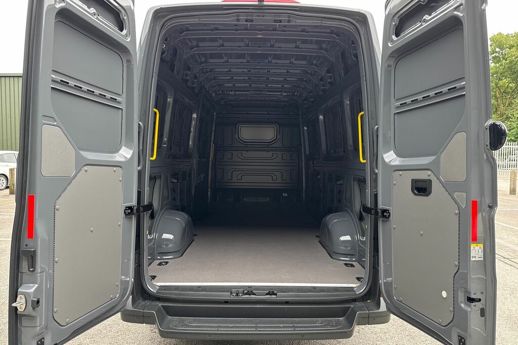 Volkswagen Crafter 2.0 Tdi 140Ps Lwb Commerce Plus High Roof Van Grey #6