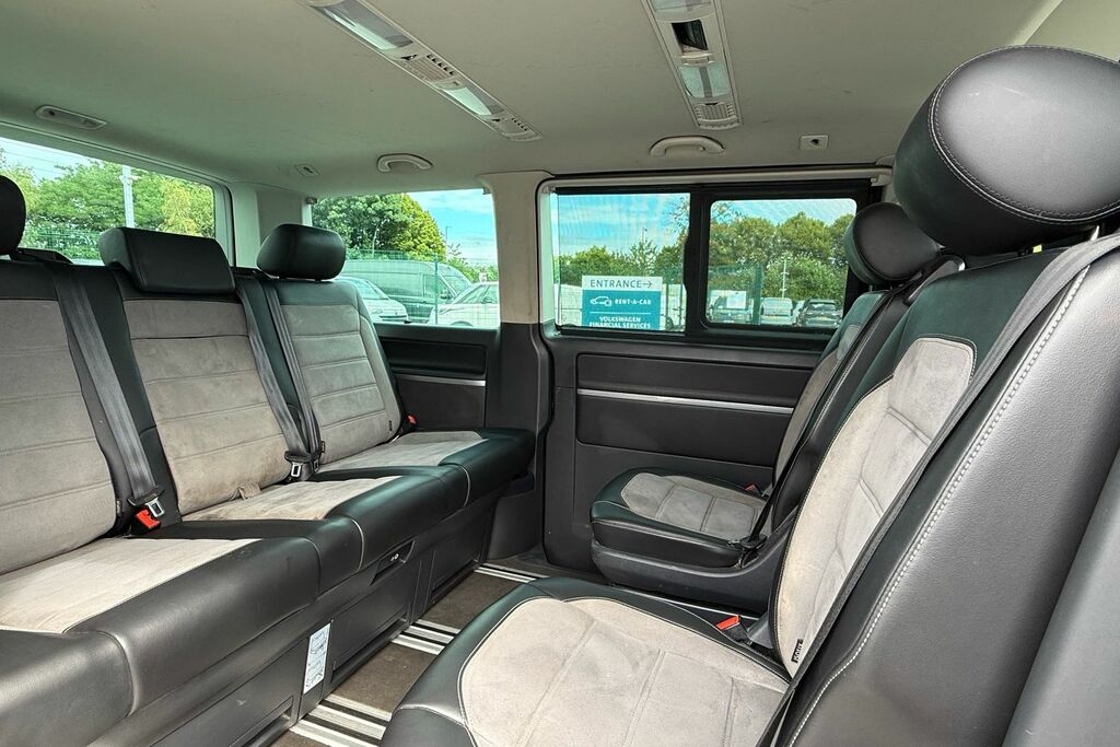 Volkswagen Caravelle Caravelle Executive Tdi Bluemotion Technology Semi Brown #18