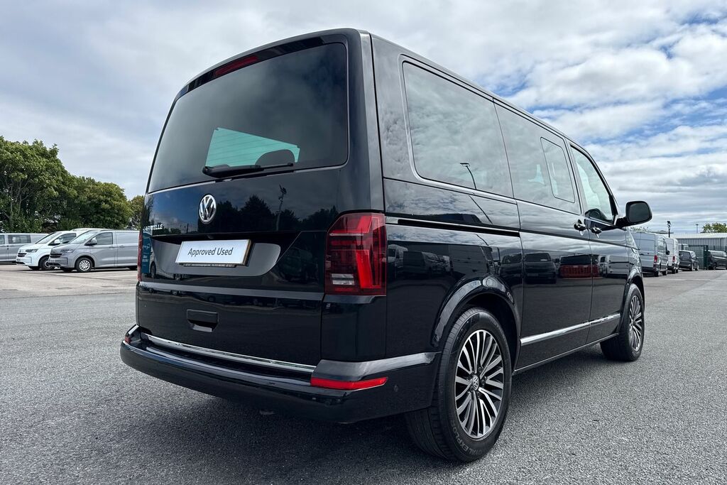 Volkswagen Caravelle Caravelle Executive Tdi Bluemotion Technology Semi Brown #28