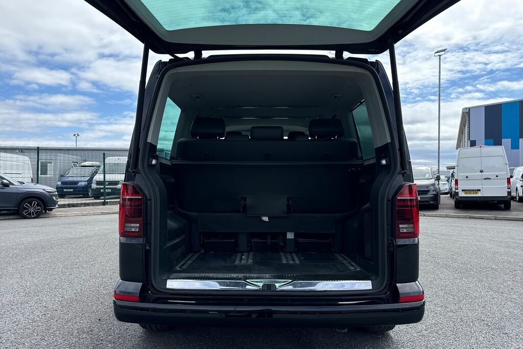 Volkswagen Caravelle 2.0 Tdi Executive 150 Dsg Black #6