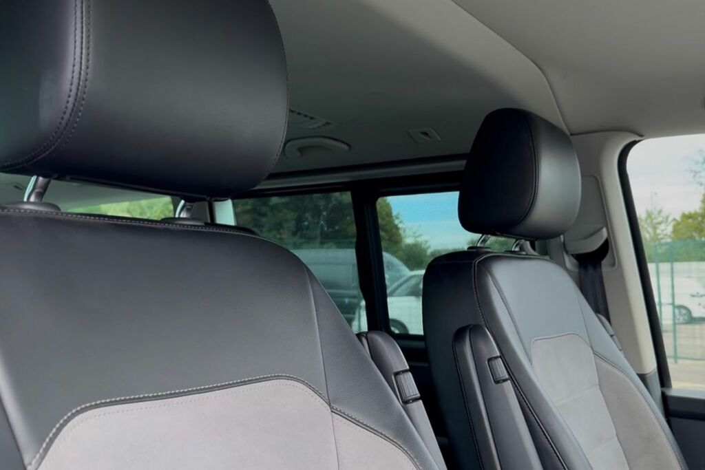 Volkswagen Caravelle Caravelle Executive Tdi Bluemotion Technology Semi Brown #23