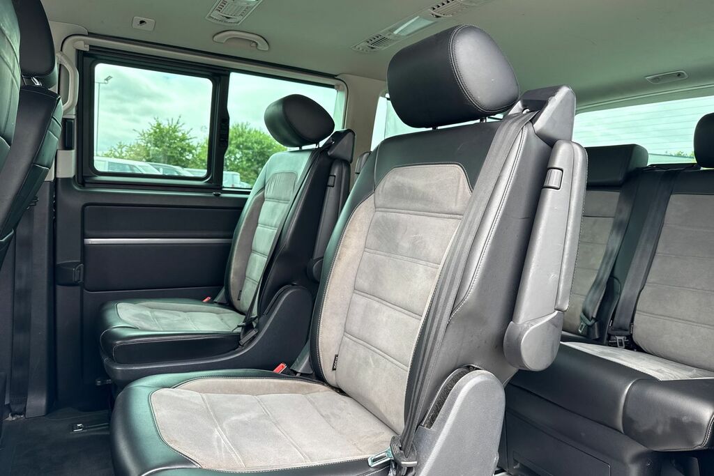 Volkswagen Caravelle Caravelle Executive Tdi Bluemotion Technology Semi Brown #31