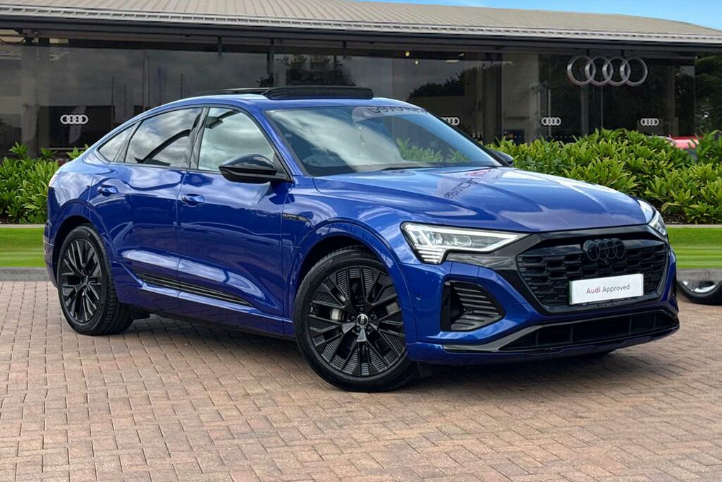 Audi Q8 e tron Sportback Black Edition 55 E-tron Quattro 300,00 K Blue
