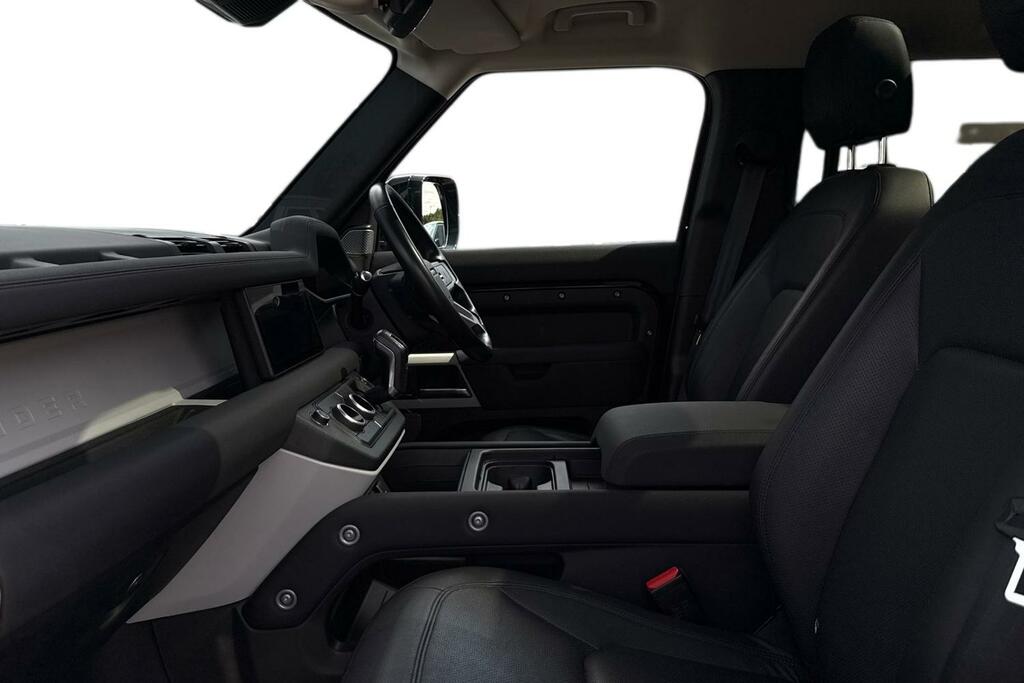 Land Rover Defender 110 3.0 D250 Se Black #3