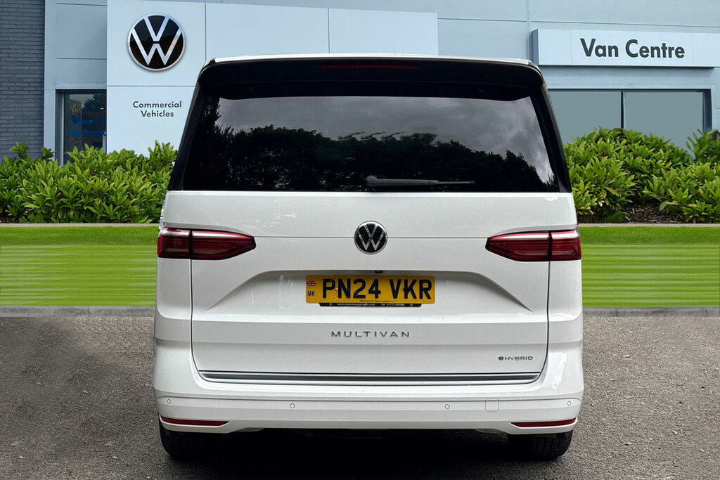 Volkswagen Multivan 1.4 Tsi Ehybrid Style Dsg White #4