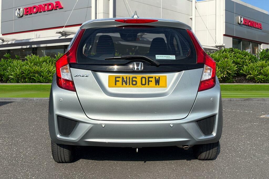 Honda Jazz 1.3 Se Cvt Silver #5