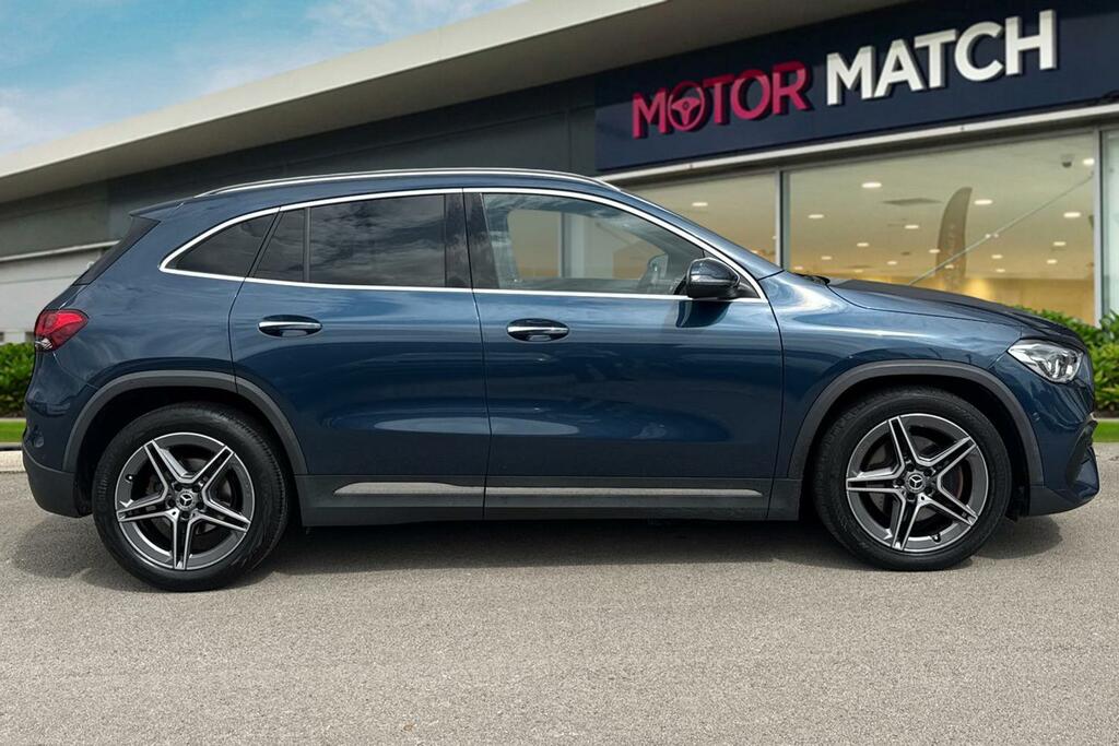Mercedes-Benz GLA Class Gla 200 Amg Line Executive Grey #3