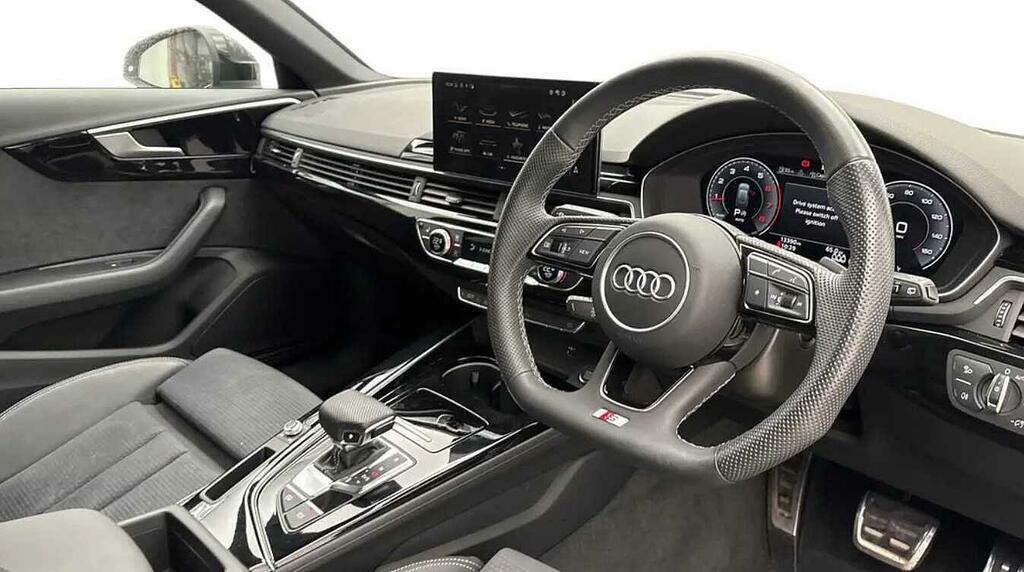 Audi A4 Avant Avant 40 Tfsi 204 Ps S Tronic White #6