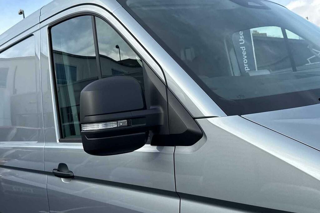 Volkswagen Crafter Cr35 Commerce 2.0 Tdi 140Ps Silver #26