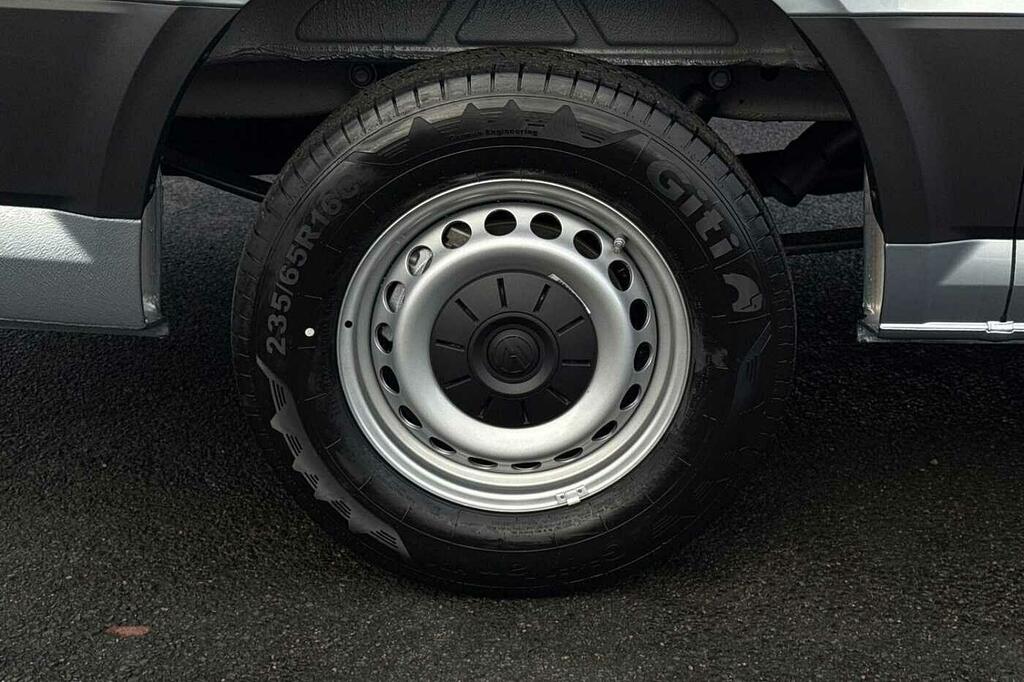 Volkswagen Crafter Cr35 Commerce 2.0 Tdi 140Ps Silver #21