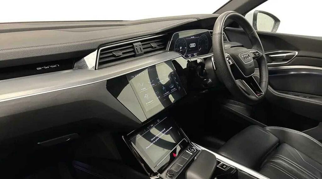 Audi Q8 e tron Sportback S Line 55 E-tron Quattro 300,00 Kw White #2