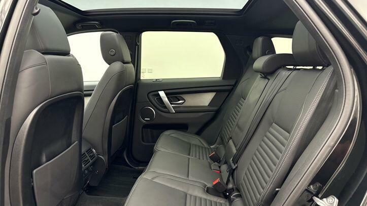 Land Rover Discovery Sport 2.0 D200 Dynamic Hse Black #4