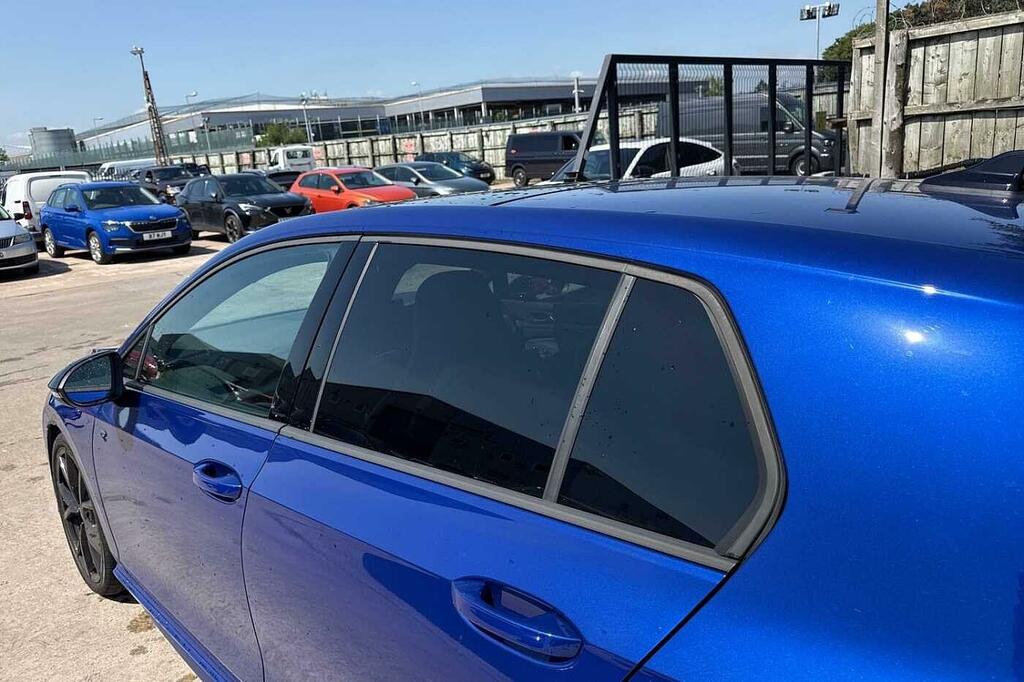 Volkswagen Golf 1.5 Tsi 150 Match Black #28