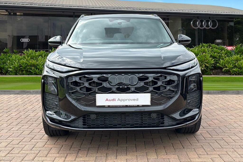Audi Q3 1.5 Tfsi Edition 1 S Tronic Black #5
