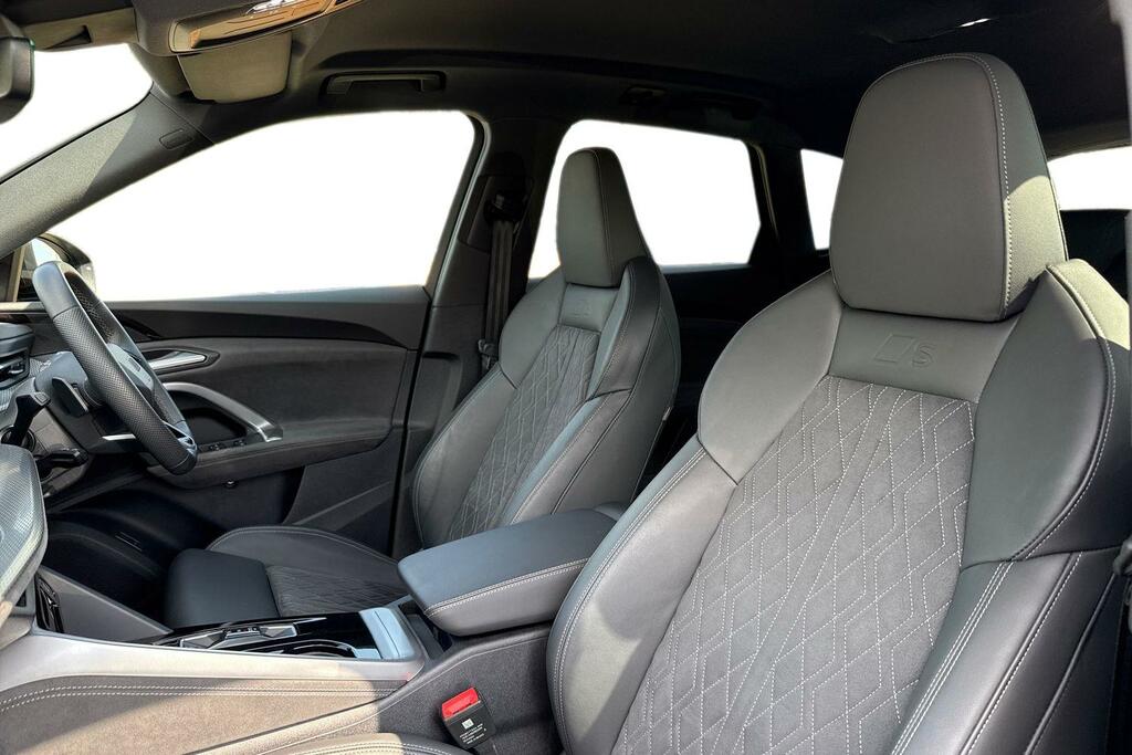 Audi Q5 2.0 Tdi Quattro Launch Edition S Tronic Black #15