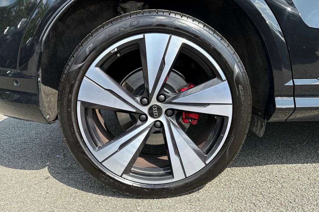 Audi Q5 2.0 Tdi Quattro Launch Edition S Tronic Black #12