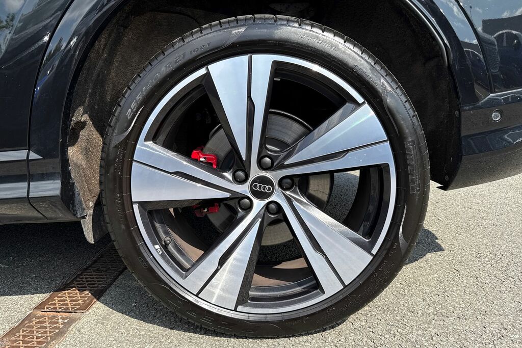 Audi Q5 2.0 Tdi Quattro Launch Edition S Tronic Black #10