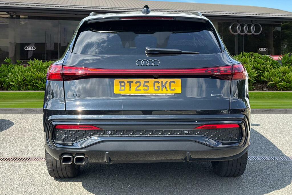 Audi Q5 Suv Edition 1 Tdi Quattro 204 Ps S Tronic Black #4