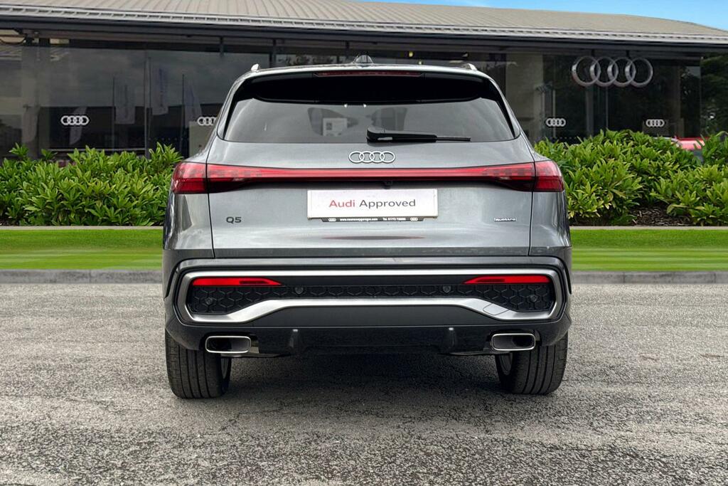 Audi Q5 Suv S Line E-hybrid Quattro 299 Ps S Tronic Grey #4
