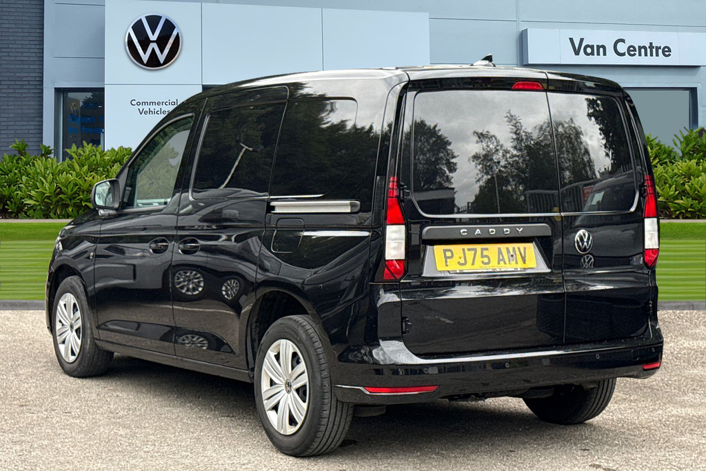 Volkswagen Caddy 2.0 Tdi 122Ps Commerce Plus Van Dsg Tech Pack Black #2