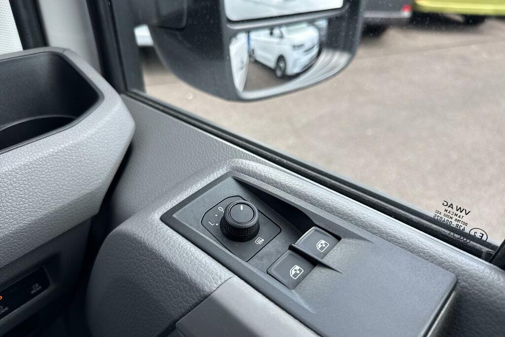 Volkswagen Crafter 2.0Tdi 140Ps Cr35 Lwb Commerce Plus Grey #16