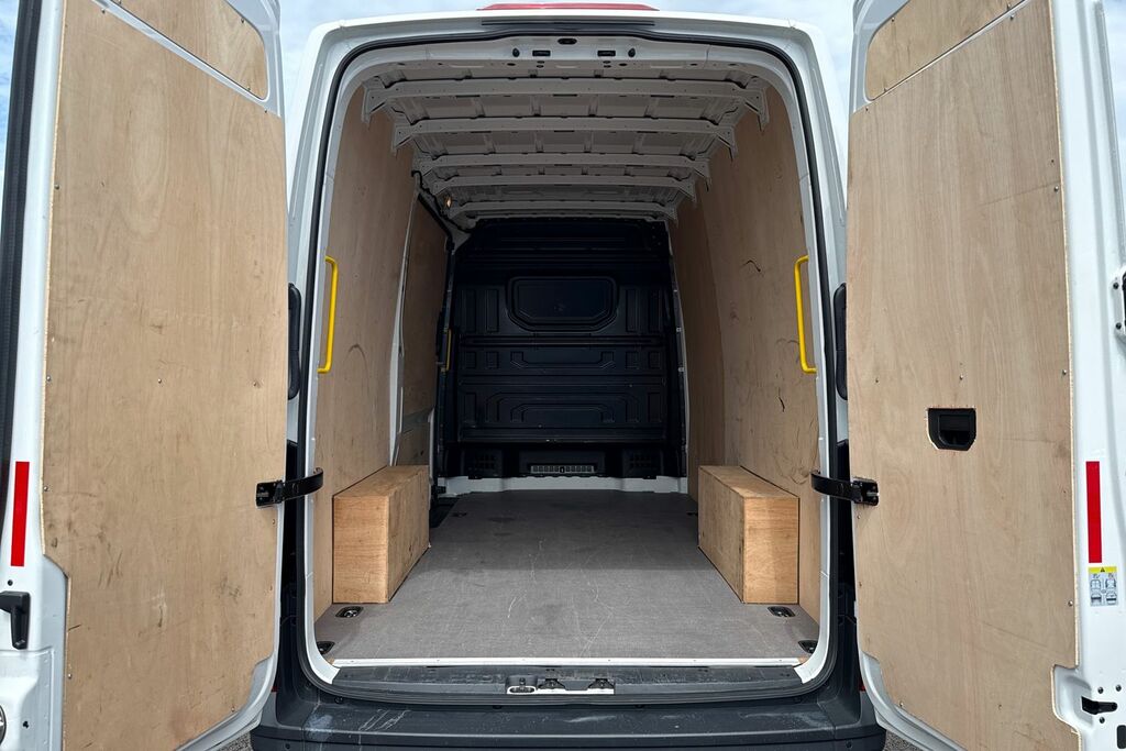 Volkswagen Crafter 2.0 Tdi 140Ps Commerce Plus High Roof Van Grey #9