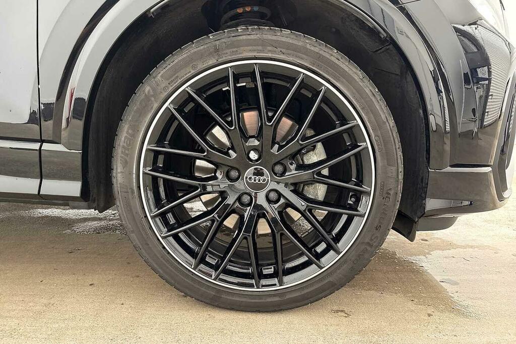 Audi Q2 35 Tfsi Black Edition S Tronic Black #5